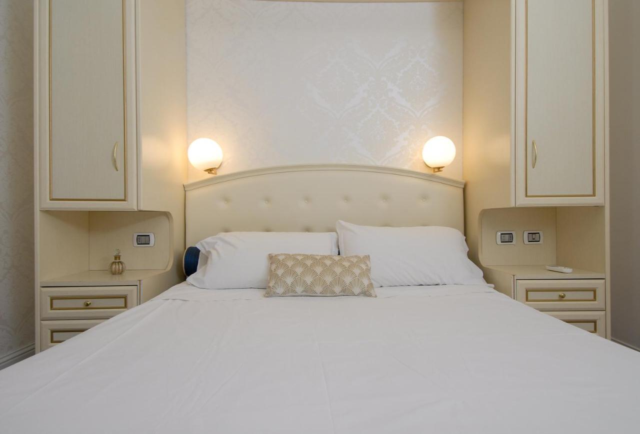 Piccolo Di Piazza Di Spagna Suites — Foto 2